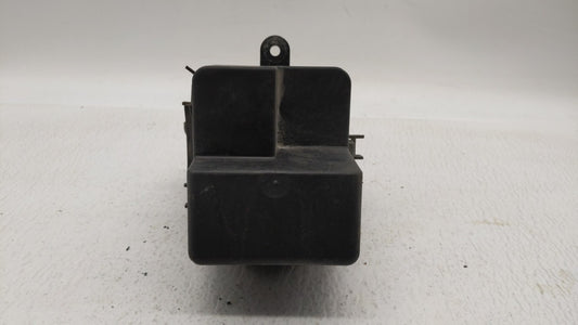2000-2001 Volkswagen Jetta Fusebox Fuse Box Panel Relay Module P/N:1J0 919 506 K 1J0 941 389 B Fits OEM Used Auto Parts - Oe