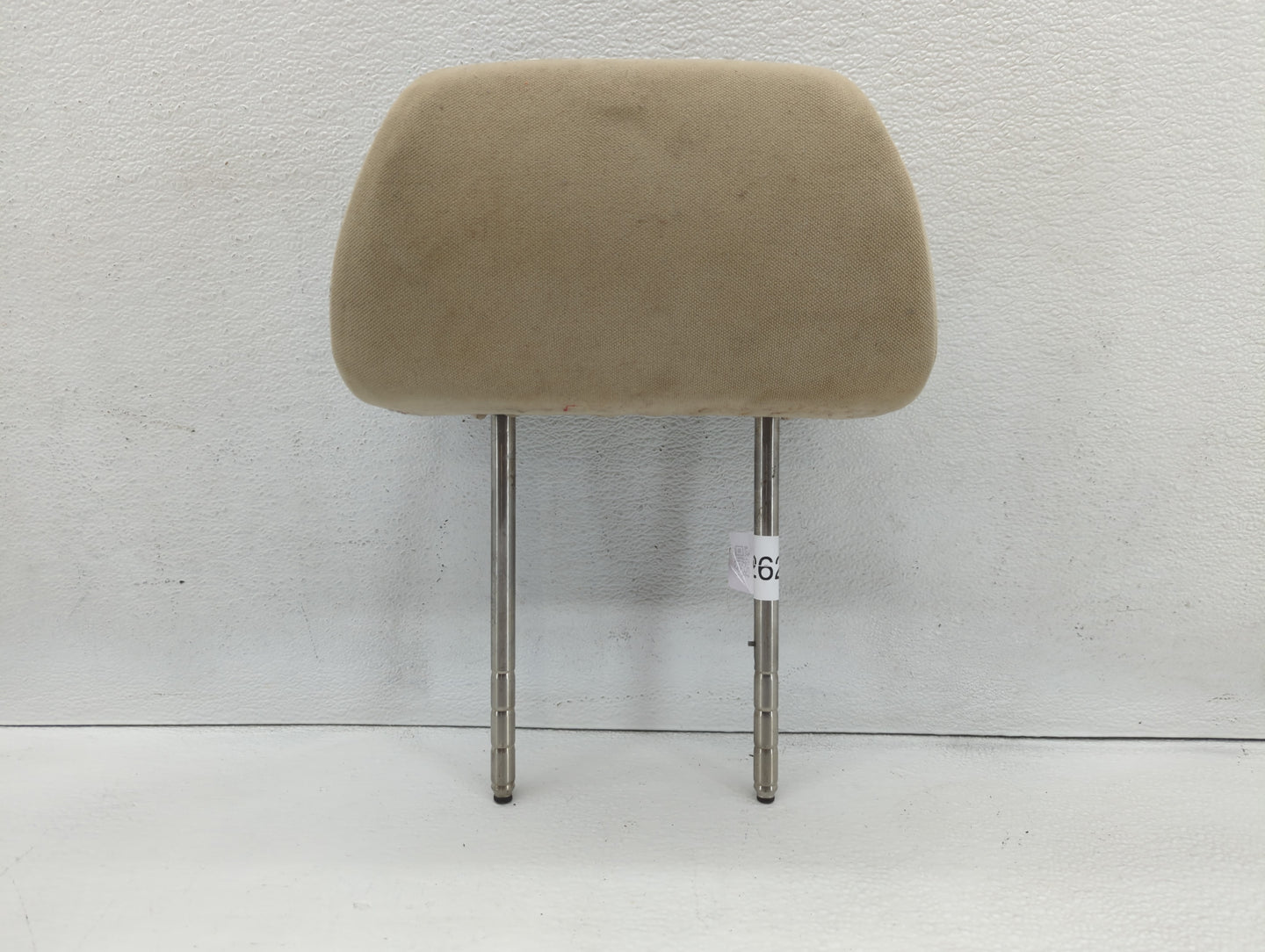 2000-2002 Volkswagen Jetta Headrest Head Rest Front Driver Passenger Seat Fits Fits 2000 2001 2002 OEM Used Auto Parts - Oem