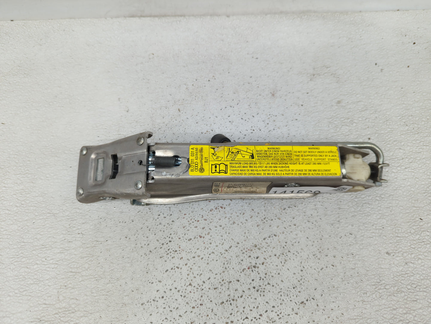 2001 Volkswagen Passat Spare Scissor Car Jack - Oemusedautoparts1.com
