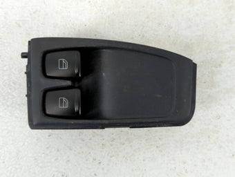 compare product 2001-2004 Volvo S40 Master Power Window Switch Replacement Driver Side Left P/N:30889747 Fits Fits 2001 2002 2003 2004 OEM Used Auto Parts