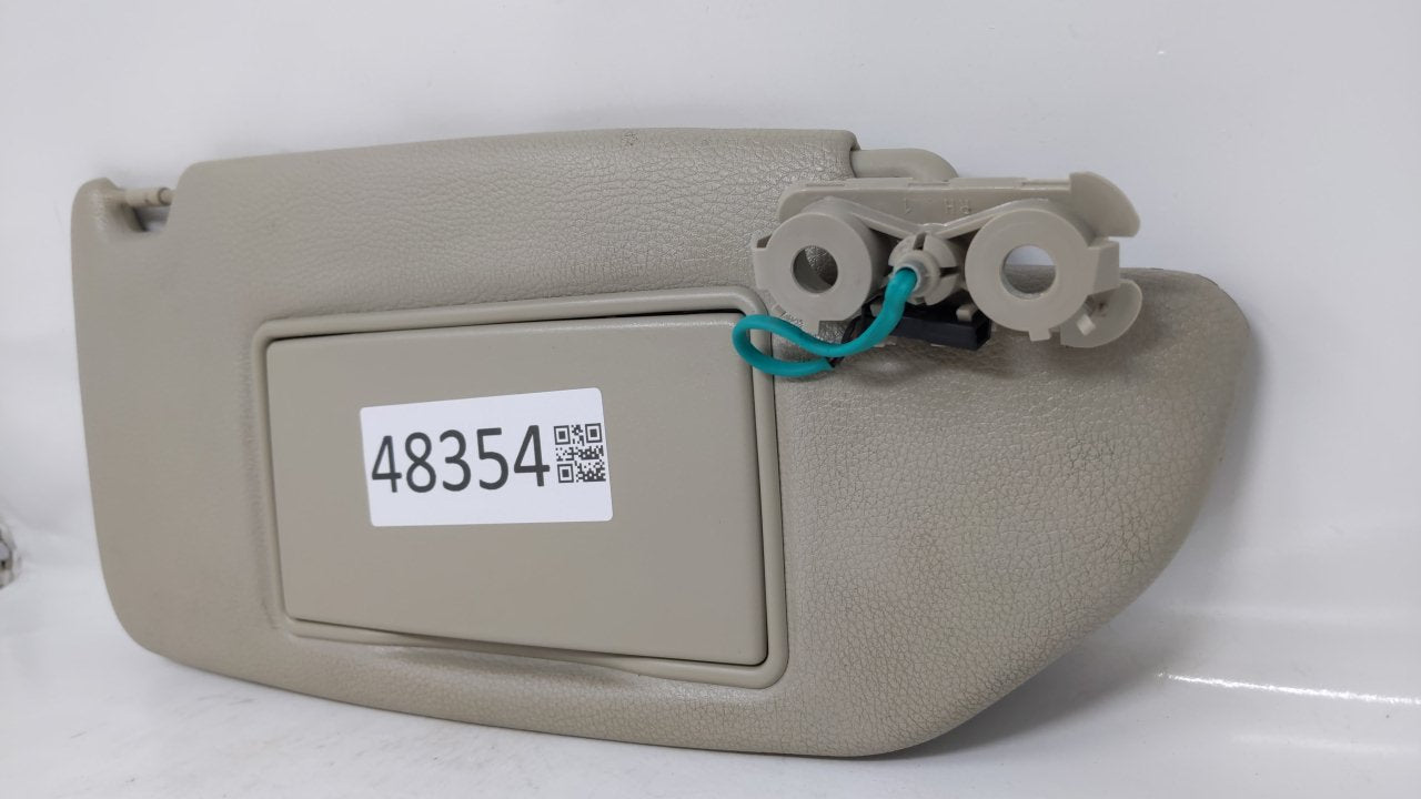 2001 Volvo S60 Sun Visor Shade Replacement Passenger Right Mirror Fits OEM Used Auto Parts - Oemusedautoparts1.com