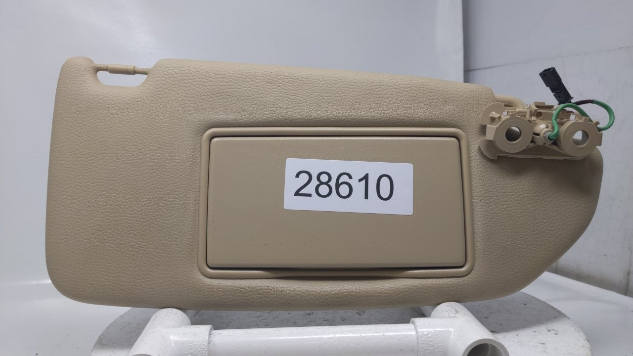 2001 Volvo S60 Sun Visor Shade Replacement Passenger Right Mirror Fits OEM Used Auto Parts - Oemusedautoparts1.com