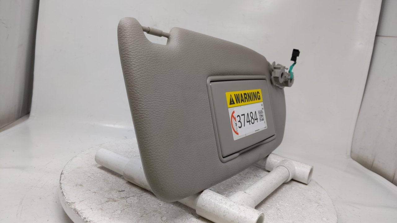 2001 Volvo S60 Sun Visor Shade Replacement Passenger Right Mirror Fits OEM Used Auto Parts - Oemusedautoparts1.com