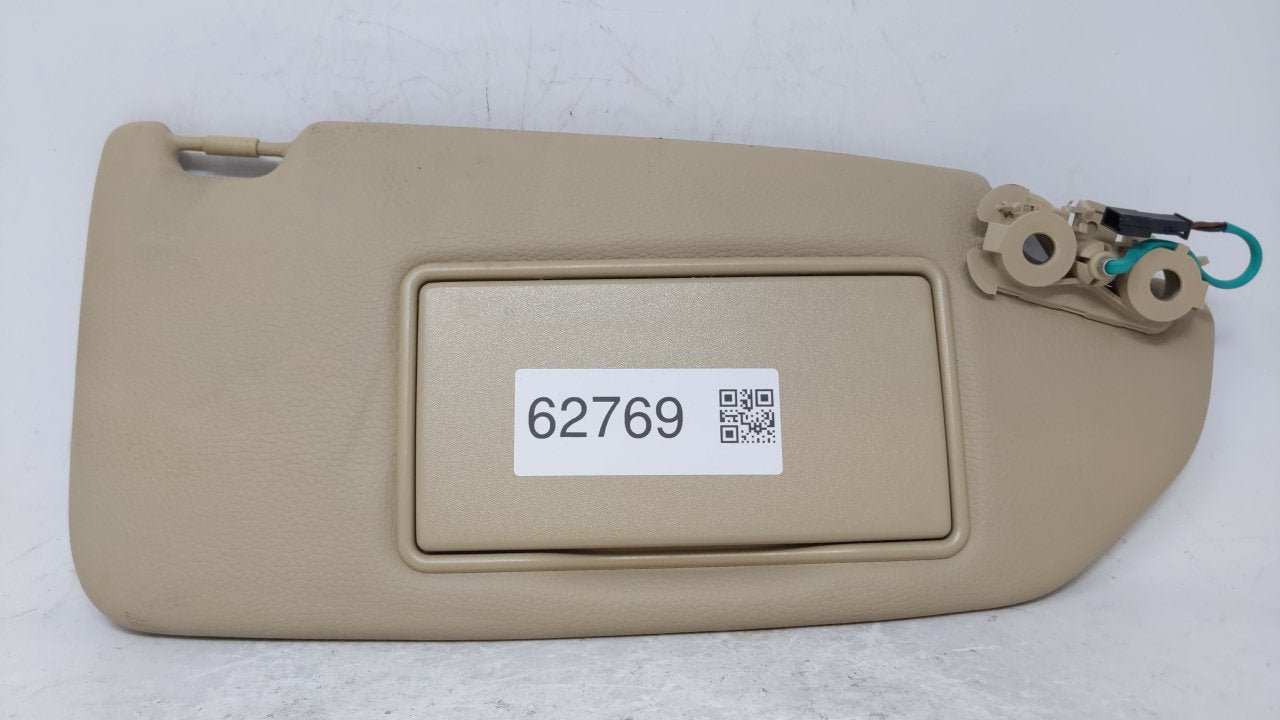 2001 Volvo S60 Sun Visor Shade Replacement Passenger Right Mirror Fits OEM Used Auto Parts - Oemusedautoparts1.com