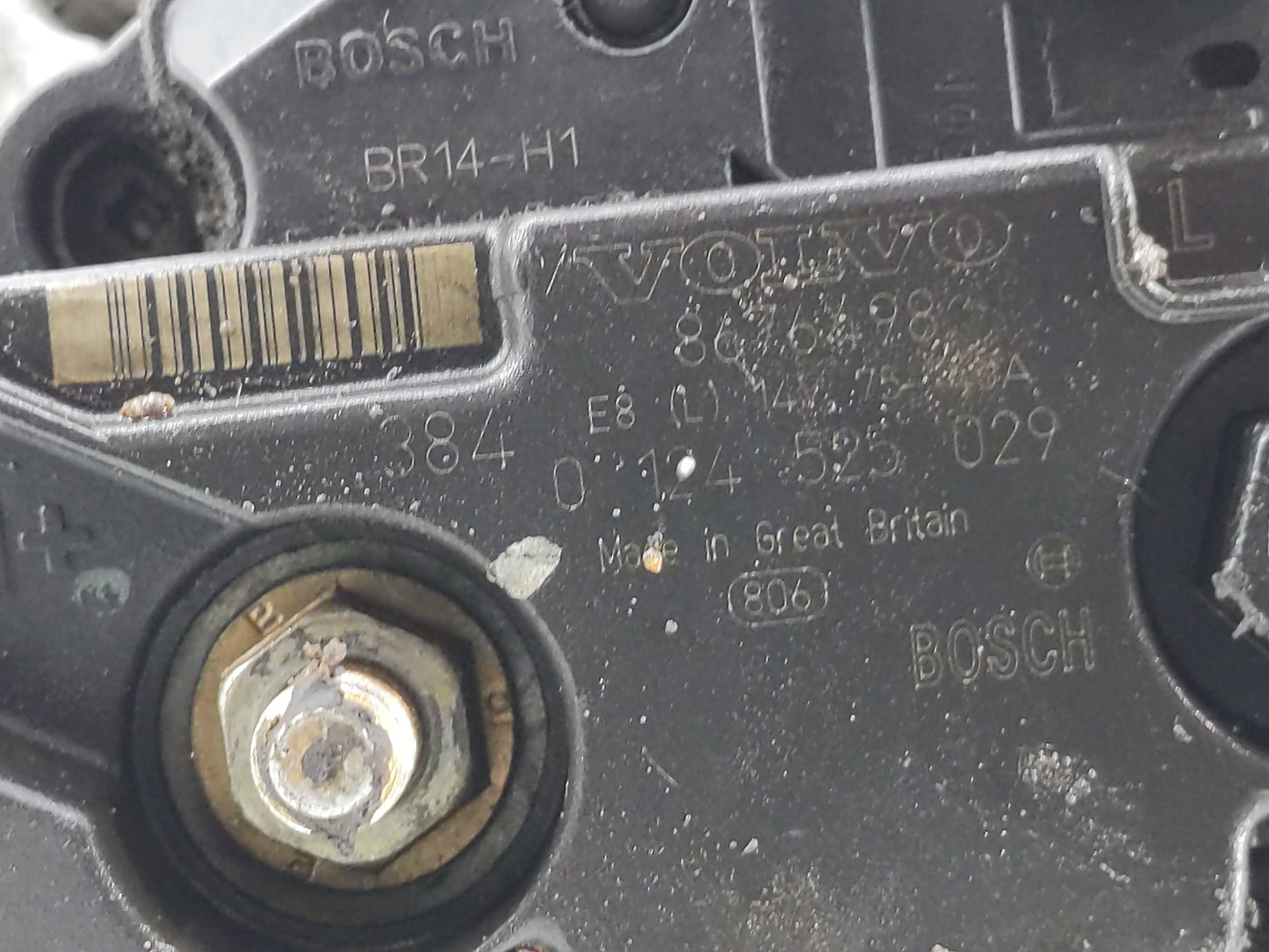 2001-2004 Volvo V70 Alternator Replacement Generator Charging Assembly Engine OEM P/N:8676498 0 124 525 029 Fits OEM Used Au