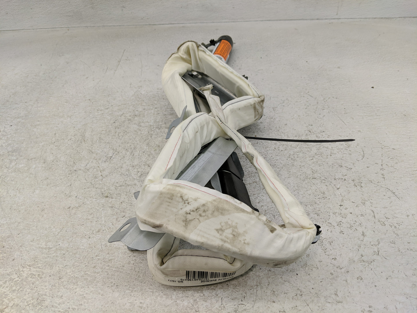 2001 Volvo V70 Air Bag Driver Left Steering Wheel Mounted P/N:9141638 Fits OEM Used Auto Parts - Oemusedautoparts1.com