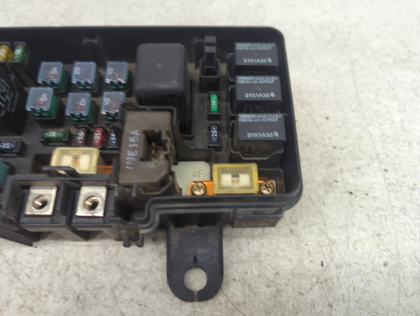 2002 Acura Tl Fusebox Fuse Box Panel Relay Module Fits OEM Used Auto Parts - Oemusedautoparts1.com