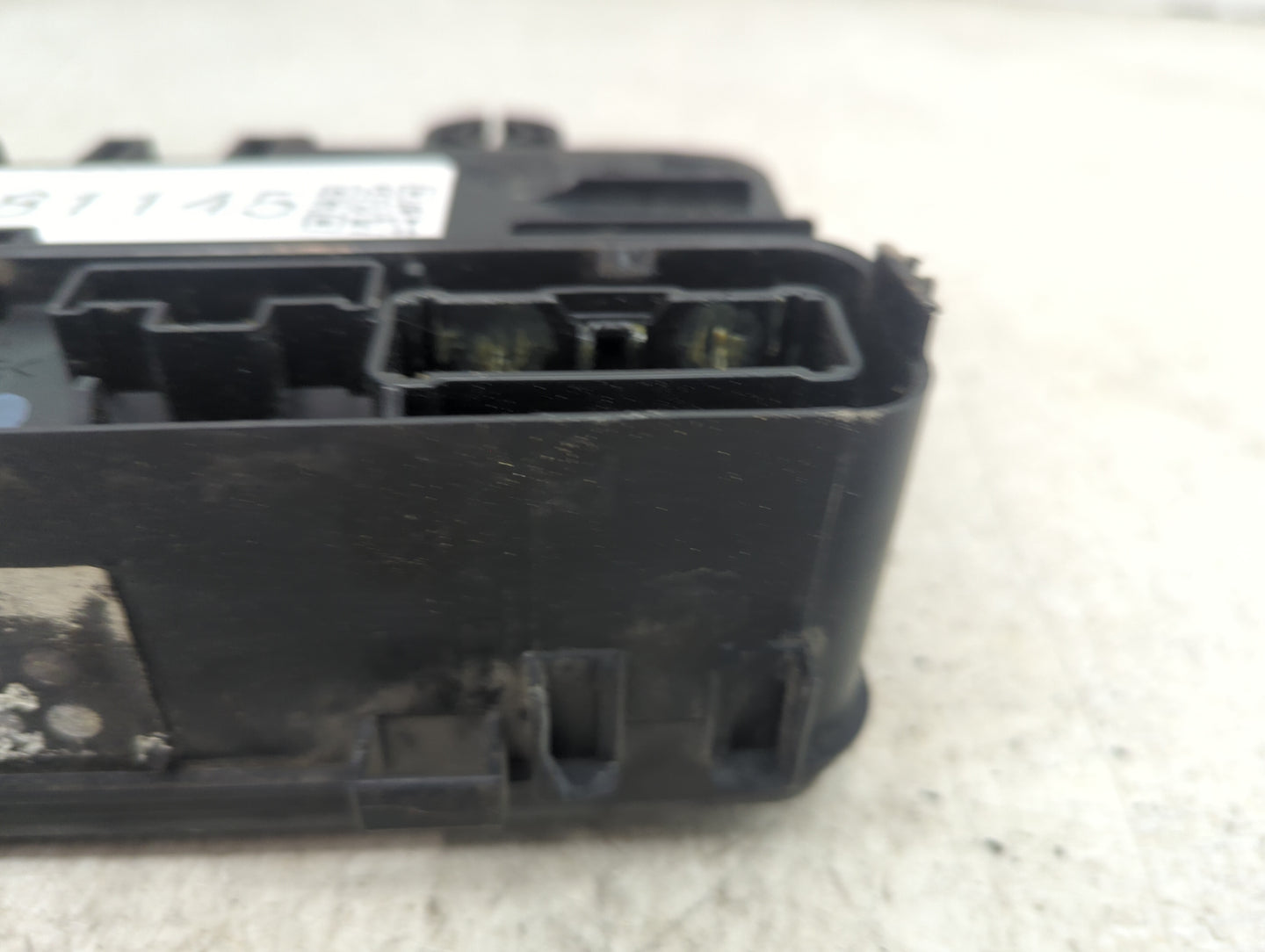 2002 Acura Tl Fusebox Fuse Box Panel Relay Module Fits OEM Used Auto Parts - Oemusedautoparts1.com
