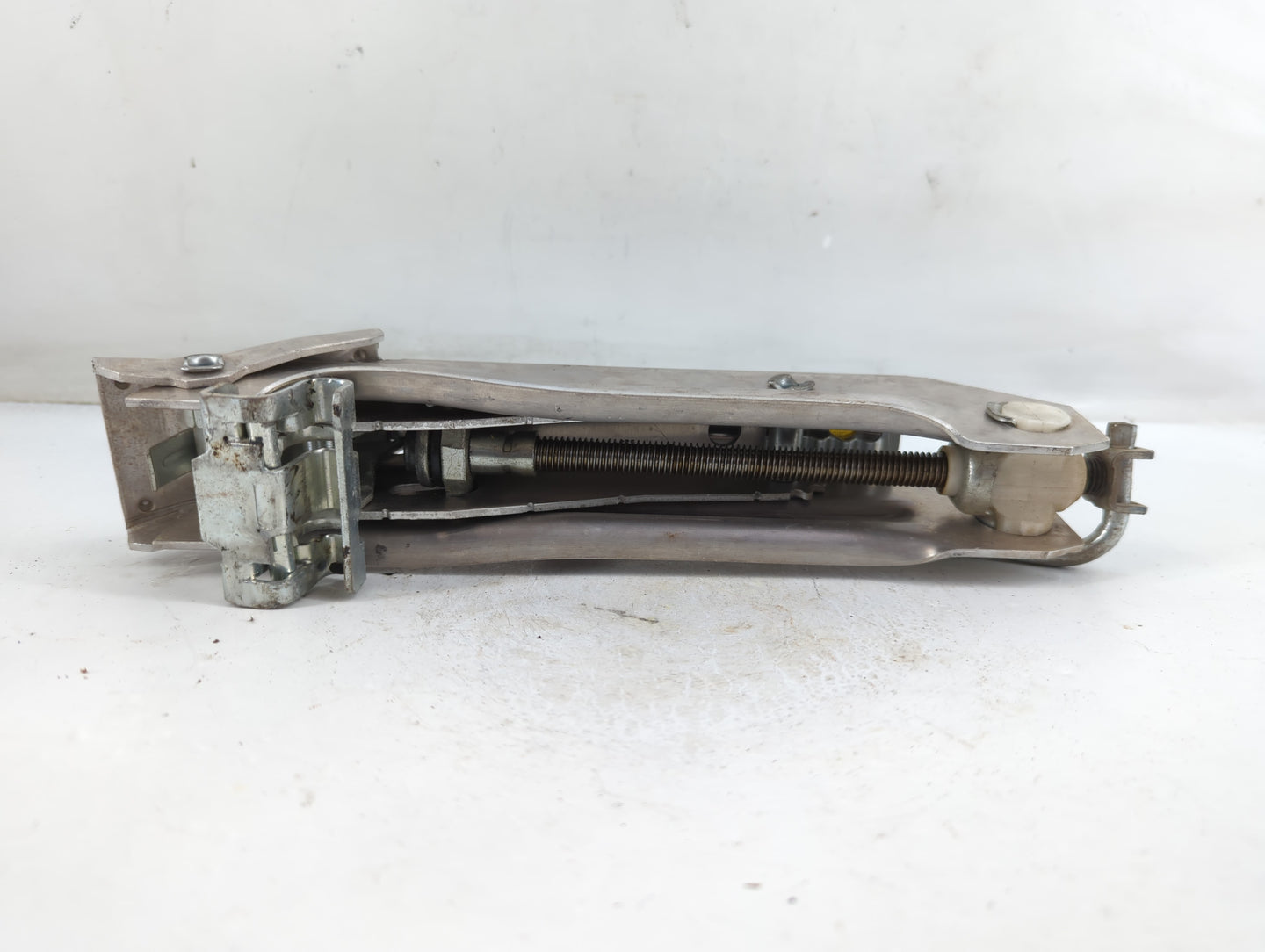2002 Audi A3 Spare Scissor Car Jack - Oemusedautoparts1.com