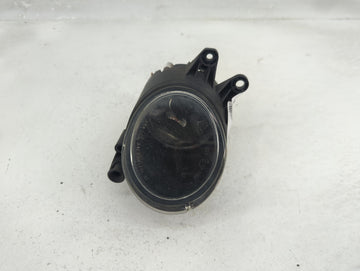 2002-2005 Audi A4 Passenger Right Oem Fog Light Lamp - Oemusedautoparts1.com