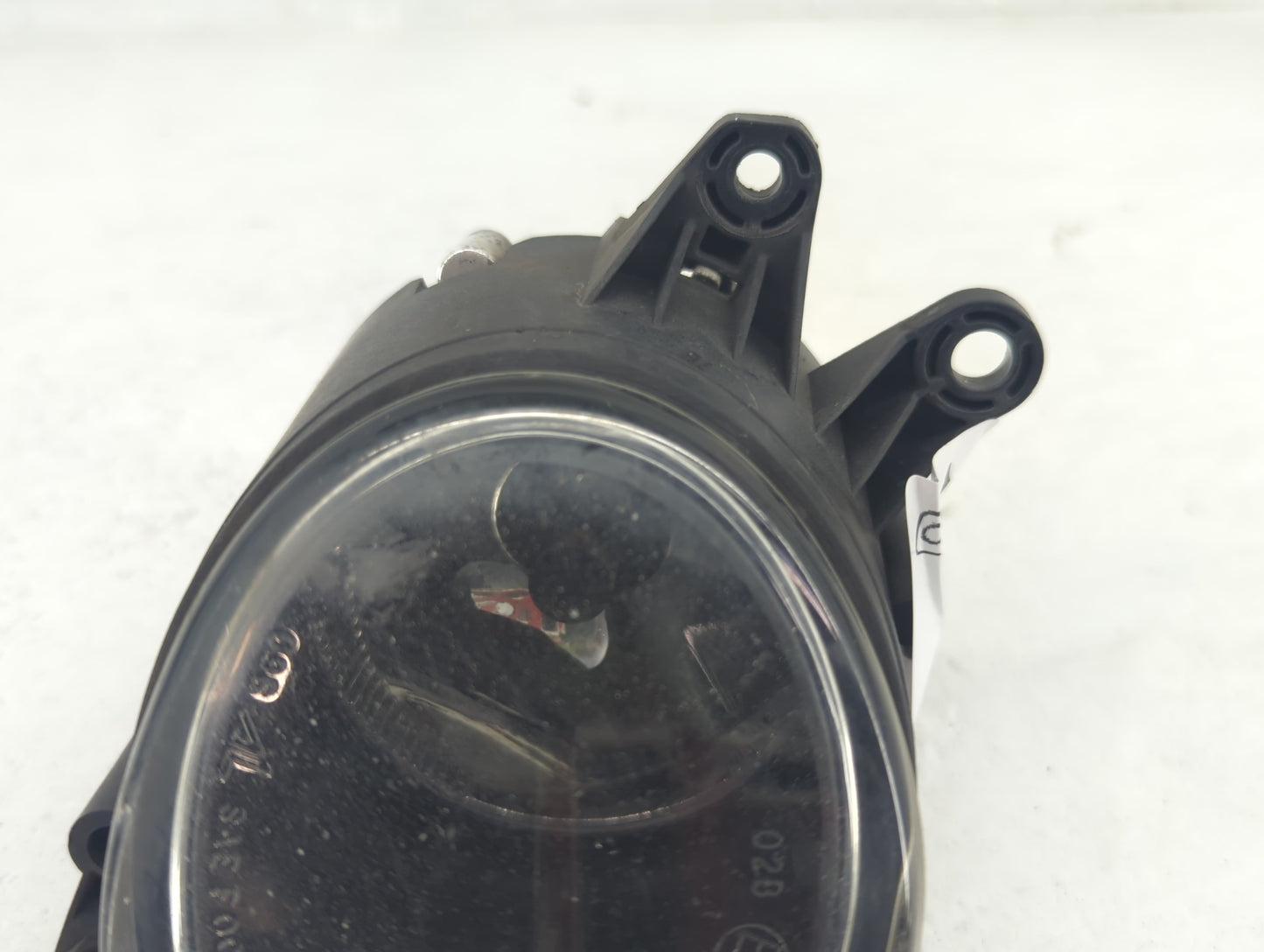 2002-2005 Audi A4 Passenger Right Oem Fog Light Lamp - Oemusedautoparts1.com