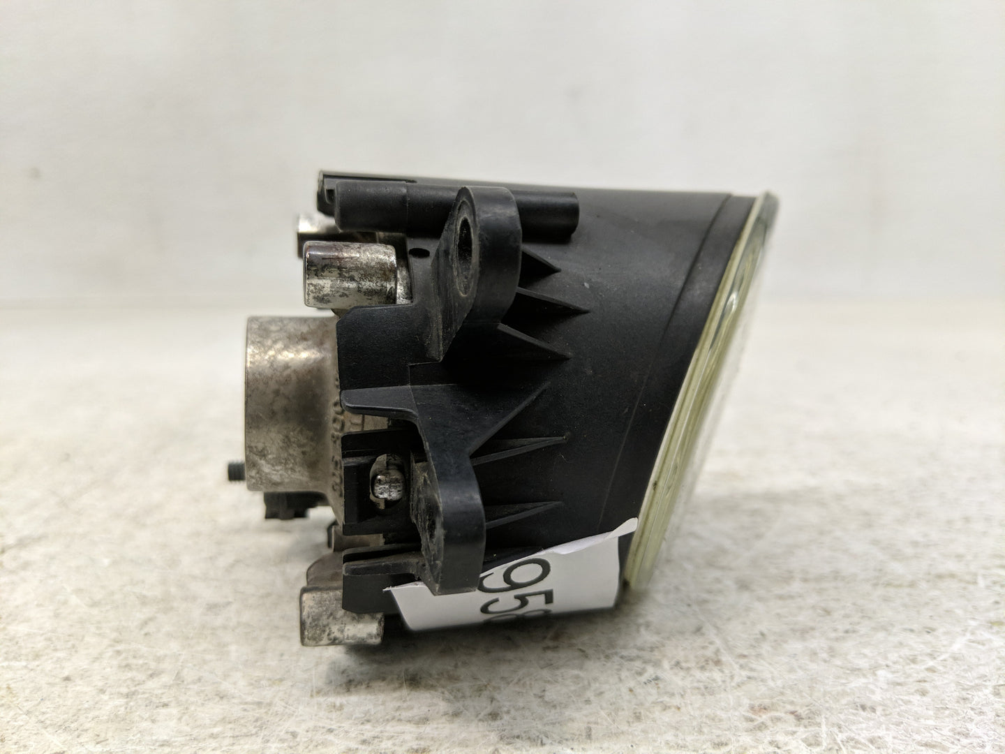 2002-2005 Audi A4 Passenger Right Oem Fog Light Lamp - Oemusedautoparts1.com