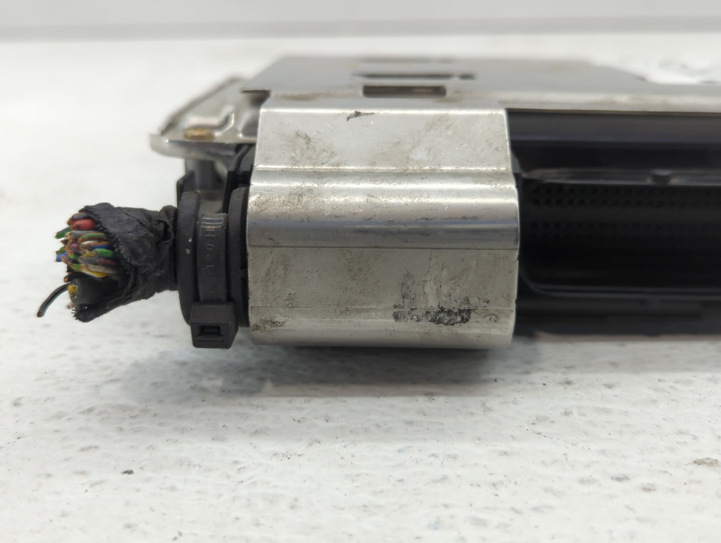 2002 Audi A6 PCM Engine Control Computer ECU ECM PCU OEM P/N:8E0 909 559 D 8E0 907 411 Fits Fits 2003 OEM Used Auto Parts - 