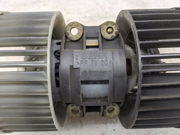 2002 Bmw 325ci Heater AC Blower Motor P/N:70669 Fits Fits 2001 2003 2004 2005 2006 2007 2008 2009 2010 OEM Used Auto Parts
