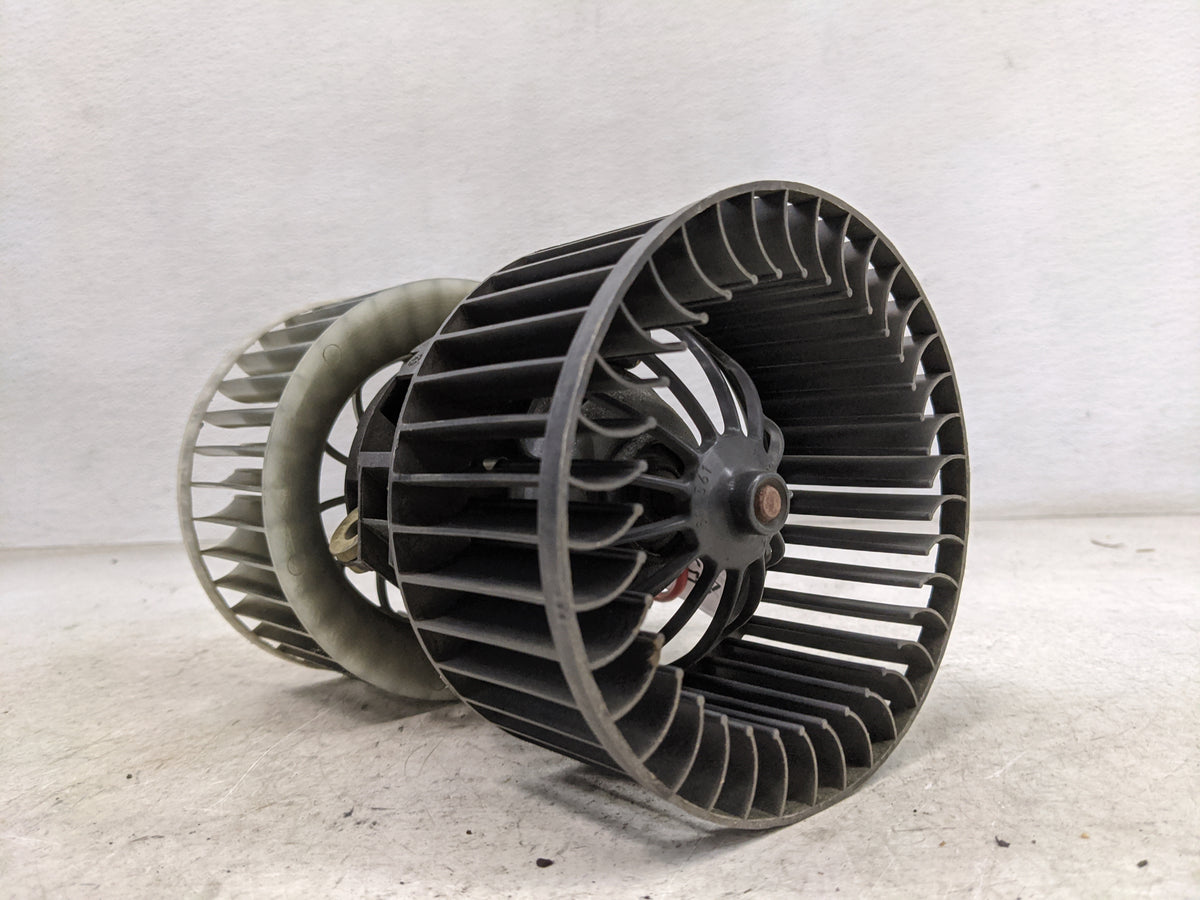 2002 Bmw 325ci Heater AC Blower Motor P/N:70669 Fits Fits 2001 2003 2004 2005 2006 2007 2008 2009 2010 OEM Used Auto Parts -