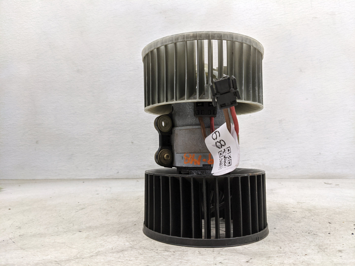 2002 Bmw 325ci Heater AC Blower Motor P/N:70669 Fits Fits 2001 2003 2004 2005 2006 2007 2008 2009 2010 OEM Used Auto Parts -