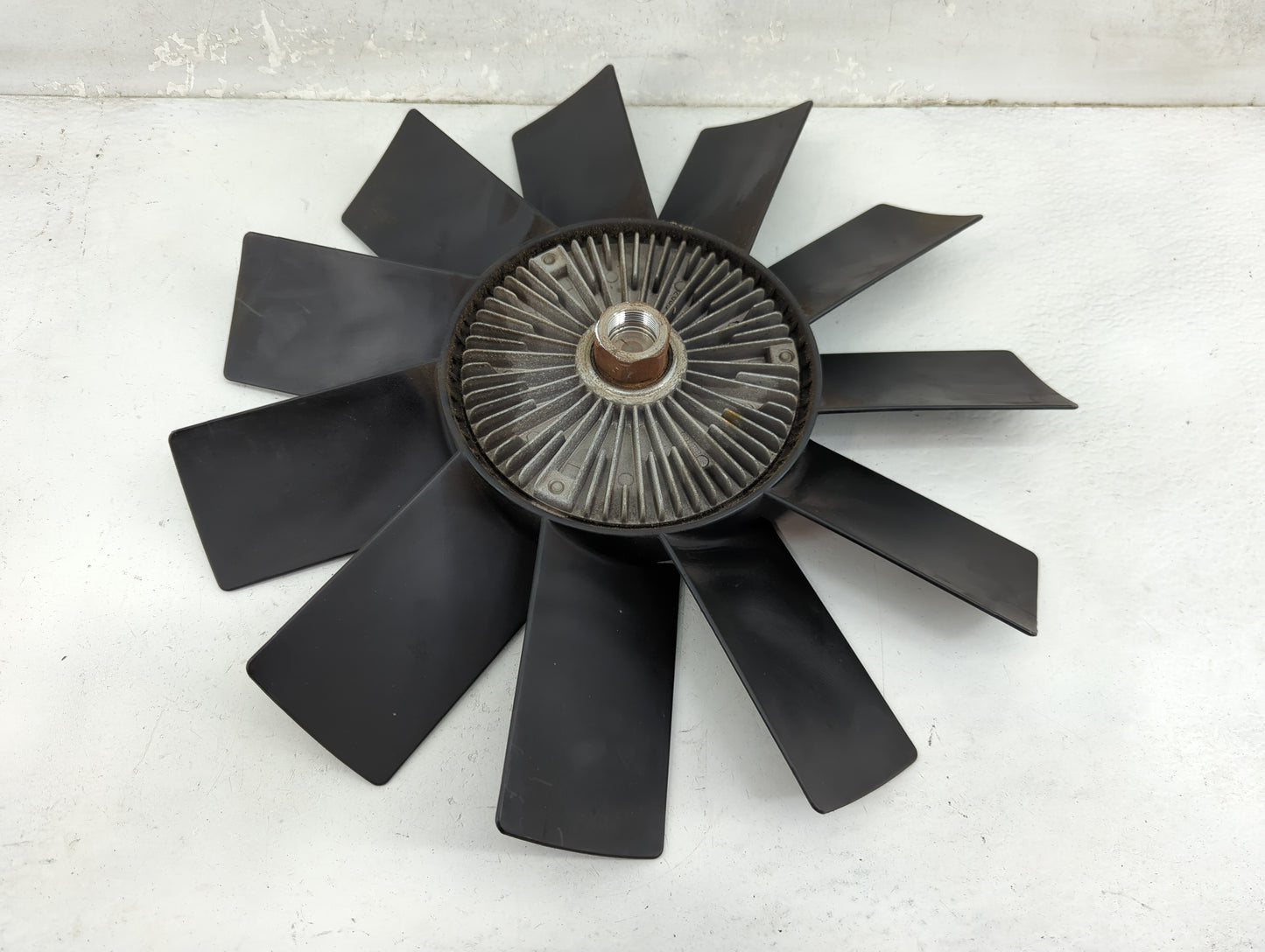 2001-2005 Bmw 325i Radiator Cooling Fan Clutch 1460763 - Oemusedautoparts1.com