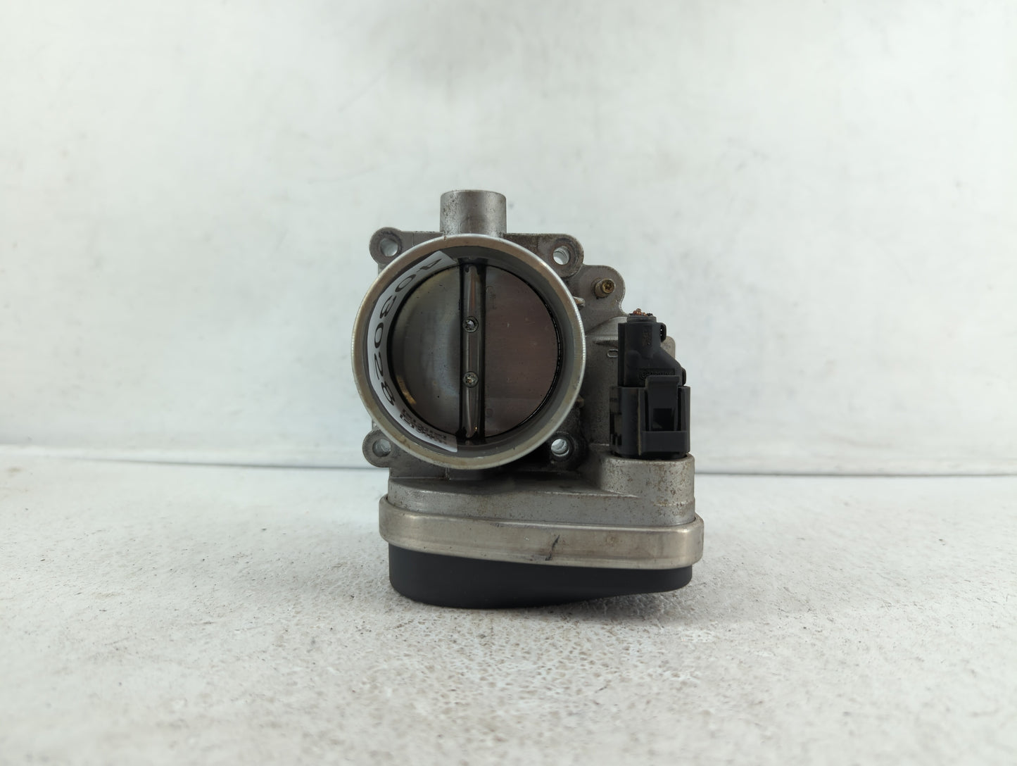 2001-2005 Bmw 325i Throttle Body P/N:7 502 444 7502444 Fits Fits 2001 2002 2003 2004 2005 2006 OEM Used Auto Parts - Oemused