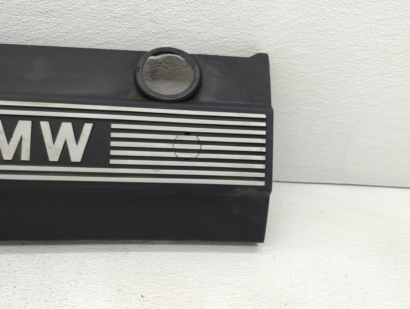 2002 Bmw 325i Engine Cover - Oemusedautoparts1.com