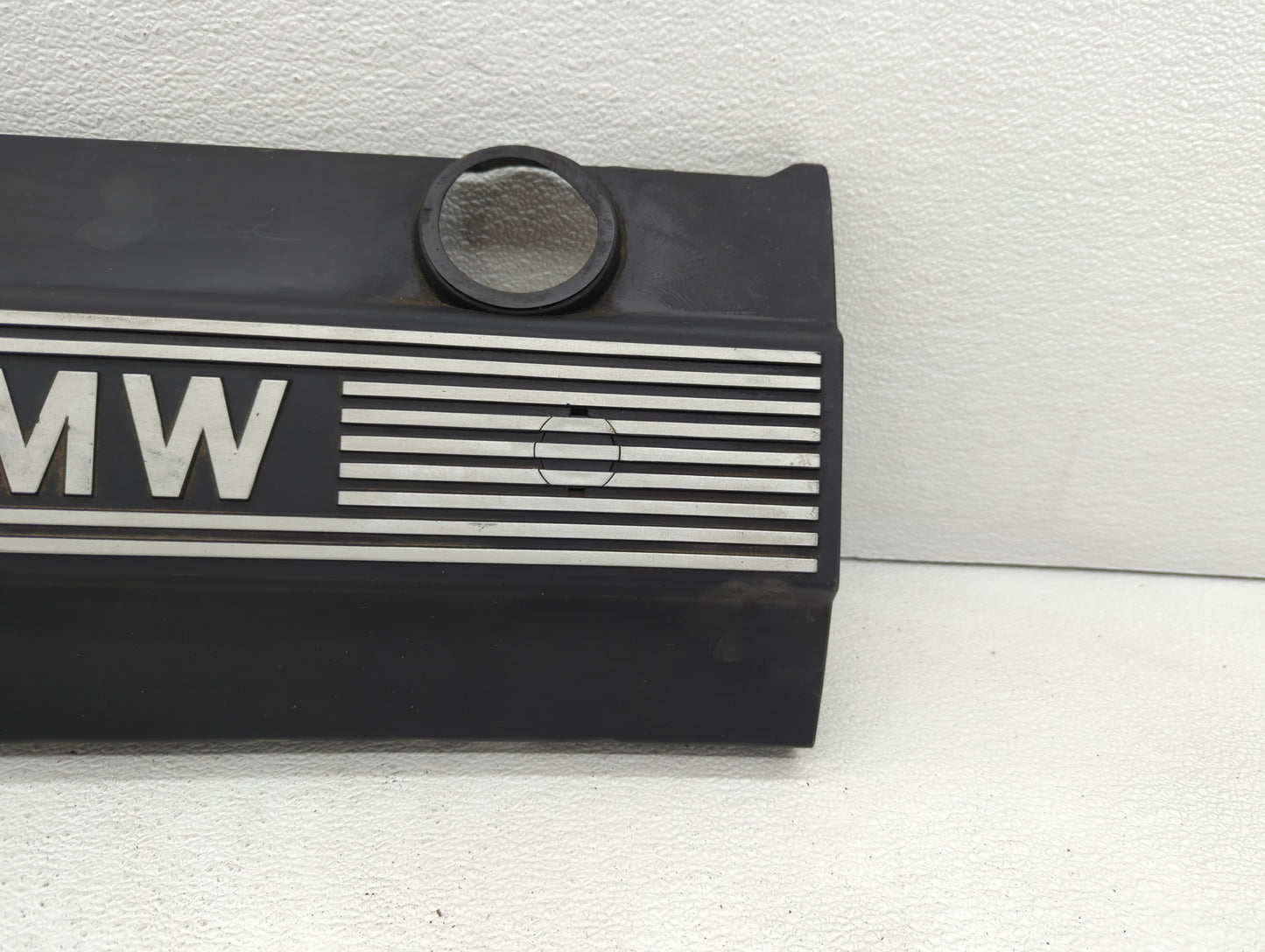 2002 Bmw 325i Engine Cover - Oemusedautoparts1.com