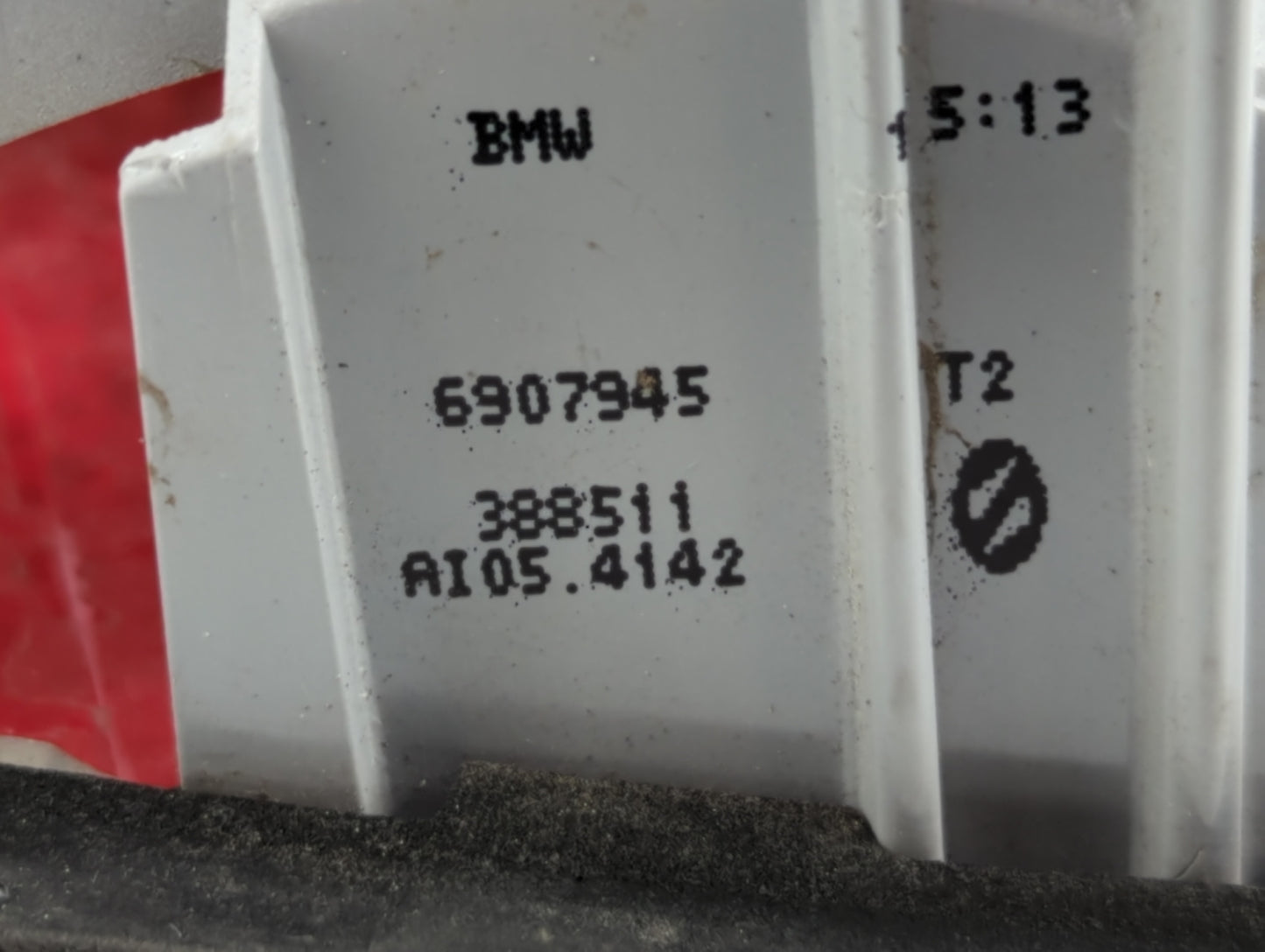 2002-2005 Bmw 325i Tail Light Assembly Driver Left OEM P/N:6907945 Fits Fits 2002 2003 2004 2005 OEM Used Auto Parts - Oemus