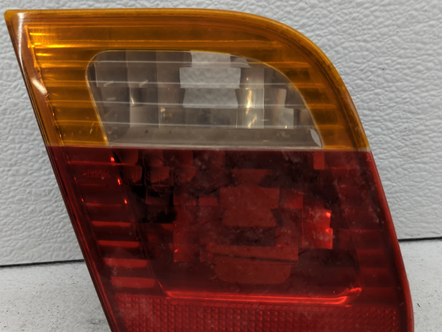 2002-2005 Bmw 325i Tail Light Assembly Driver Left OEM P/N:6907945 Fits Fits 2002 2003 2004 2005 OEM Used Auto Parts - Oemus