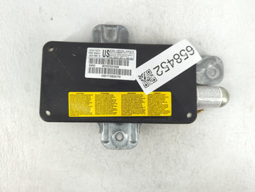 2001-2002 Bmw 325i Air Bag Driver Left Steering Wheel Mounted P/N:3033 9881 A Fits Fits 2000 2001 2002 2003 OEM Used Auto Pa
