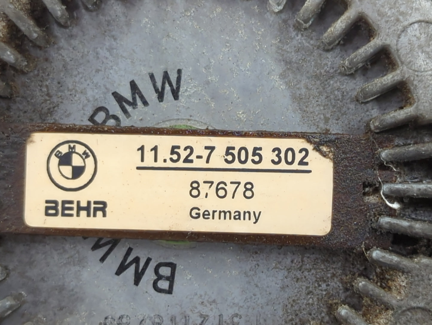 2001-2006 Bmw 330i Radiator Cooling Fan Clutch 1460758 - Oemusedautoparts1.com