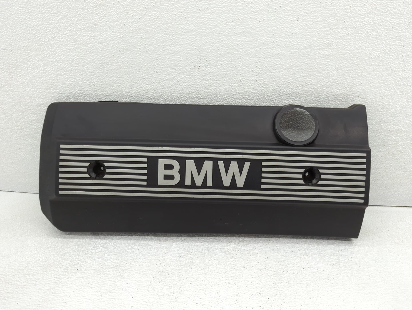 2002 Bmw 525i Engine Cover - Oemusedautoparts1.com
