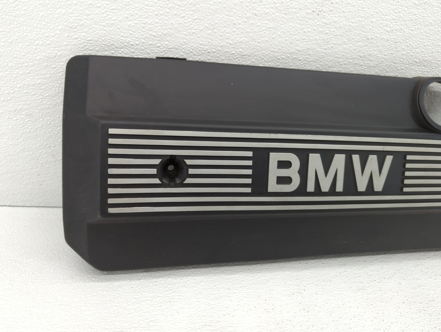 2002 Bmw 525i Engine Cover - Oemusedautoparts1.com