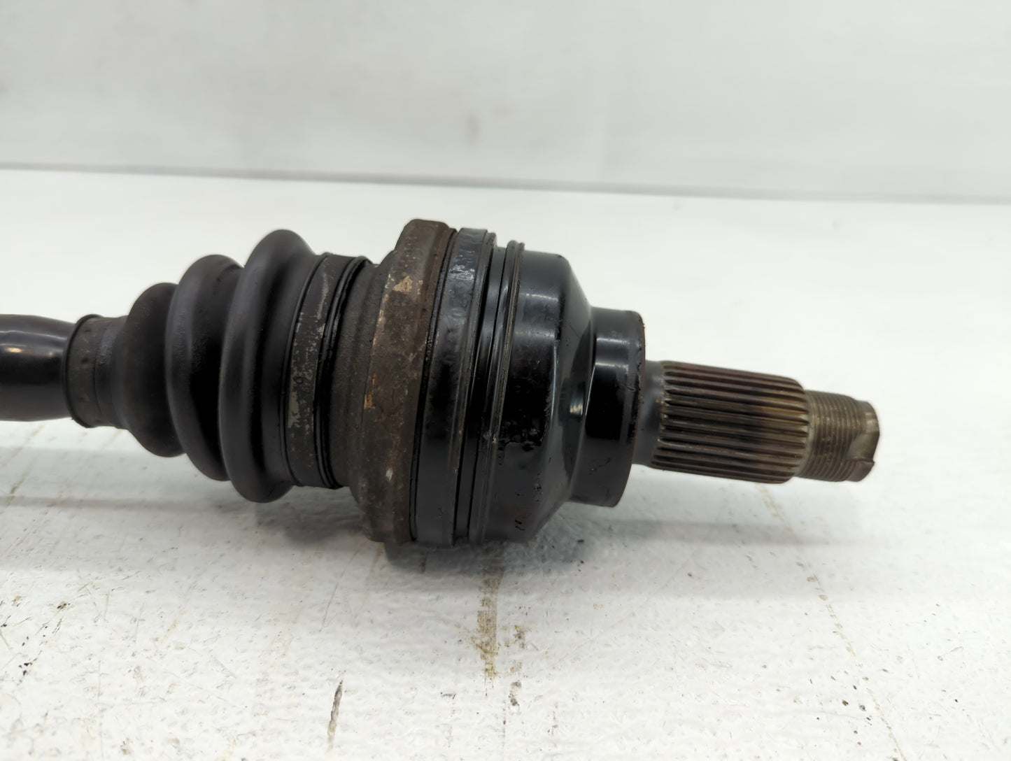 2001-2003 Bmw 525i Axle Shaft Front Driver Cv C/v - Oemusedautoparts1.com