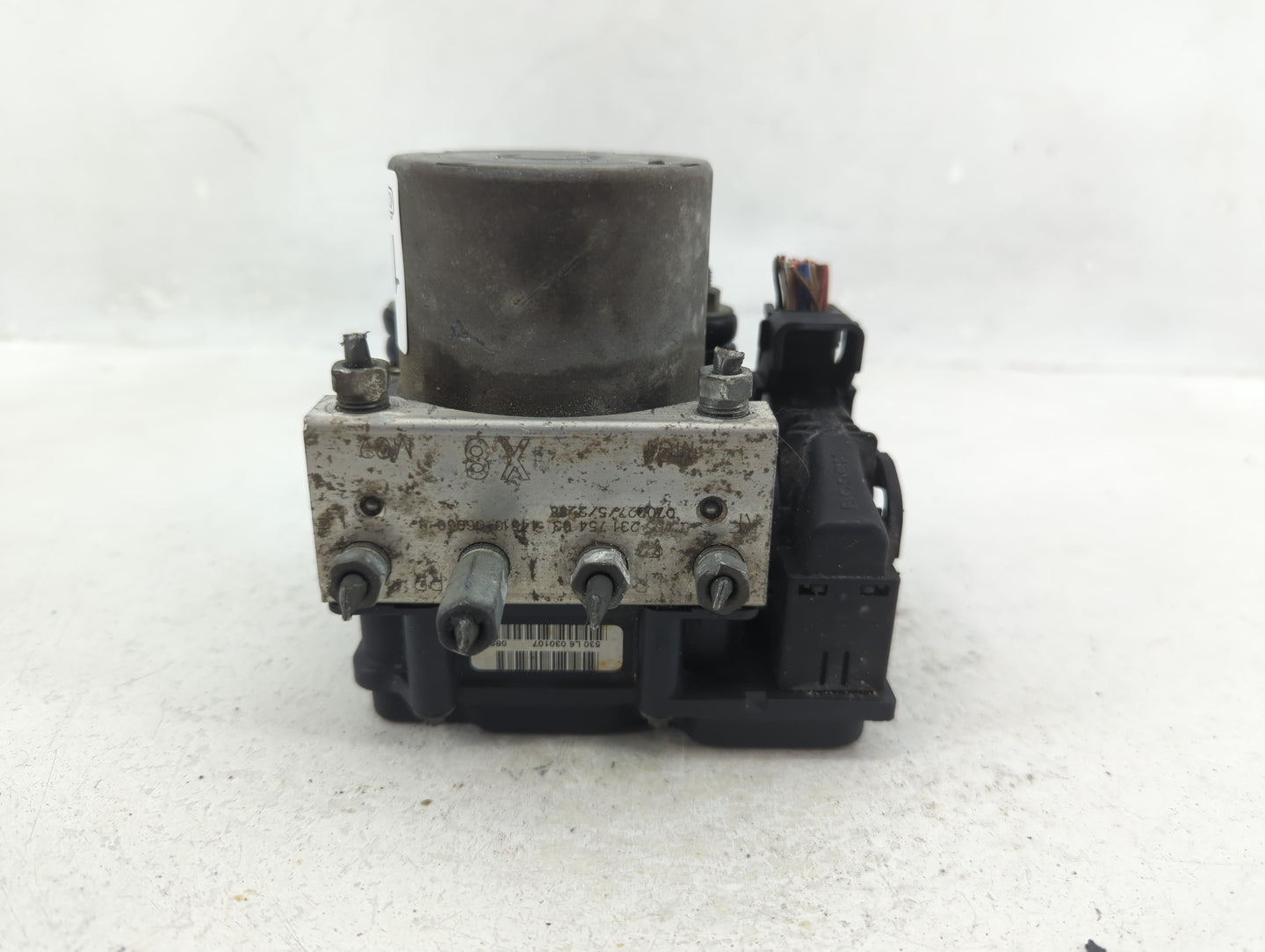 2002-2005 Bmw 745i ABS Pump Control Module Replacement P/N:0 265 231 Fits Fits 2002 2003 2004 2005 OEM Used Auto Parts - Oem