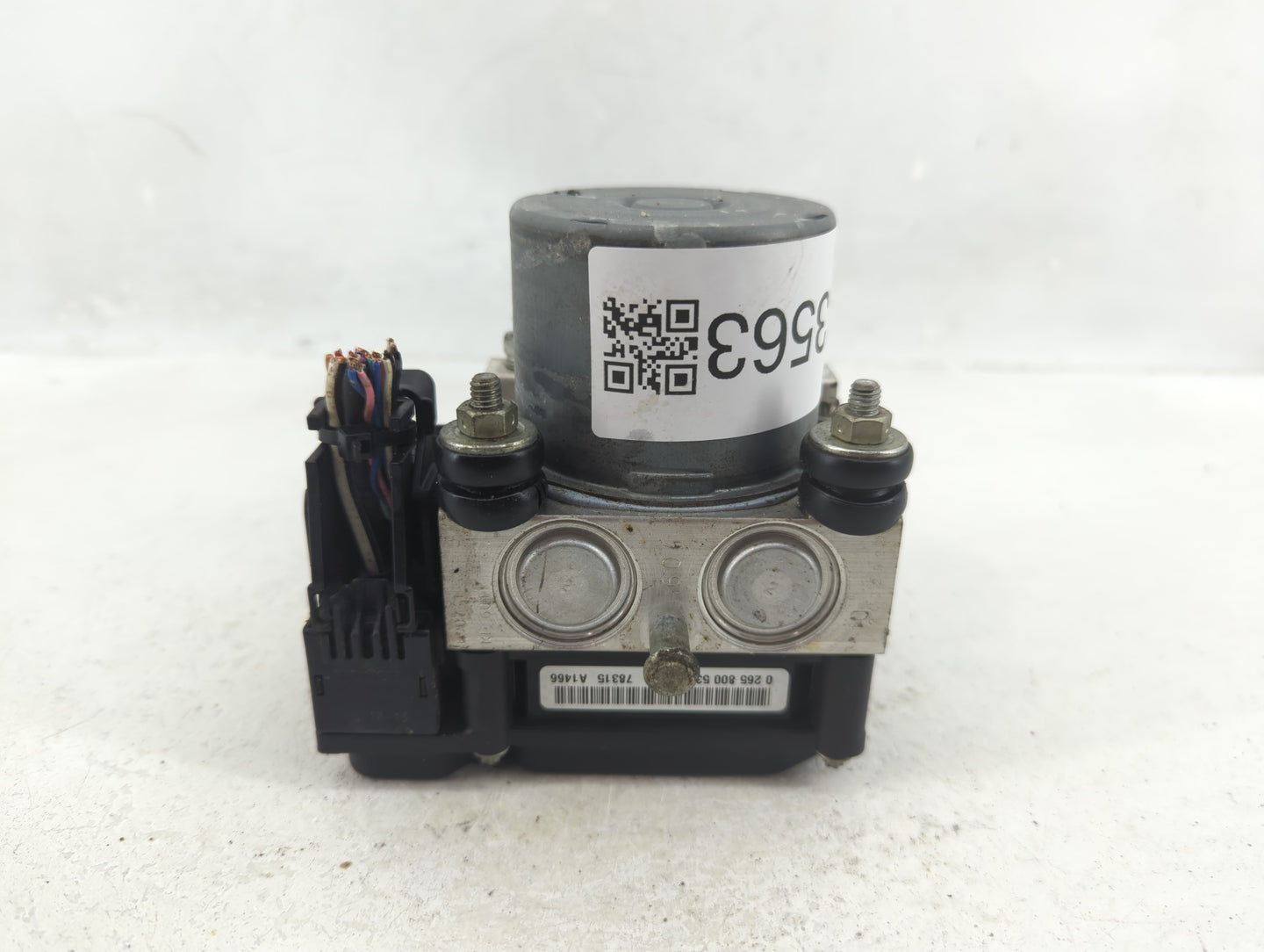 2002-2005 Bmw 745i ABS Pump Control Module Replacement P/N:0 265 231 Fits Fits 2002 2003 2004 2005 OEM Used Auto Parts - Oem