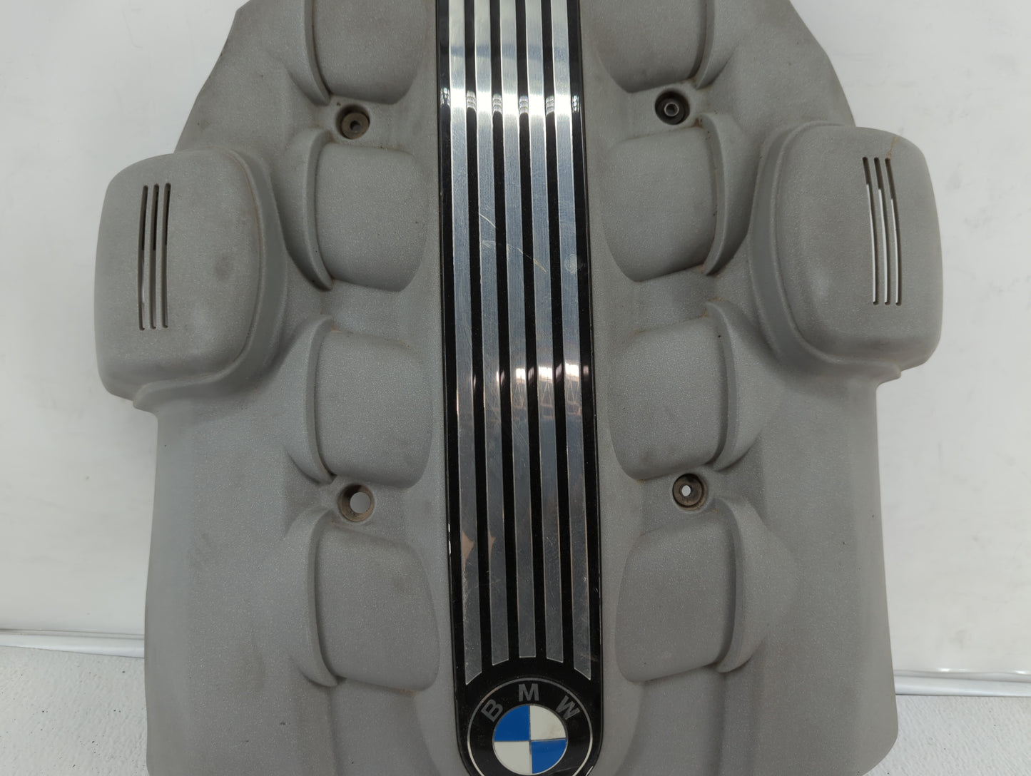 2002 Bmw 745i Engine Cover - Oemusedautoparts1.com