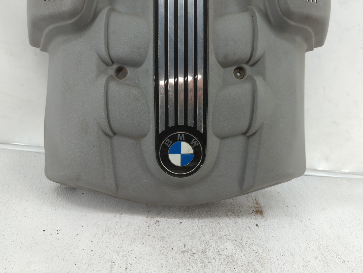 2002 Bmw 745i Engine Cover - Oemusedautoparts1.com