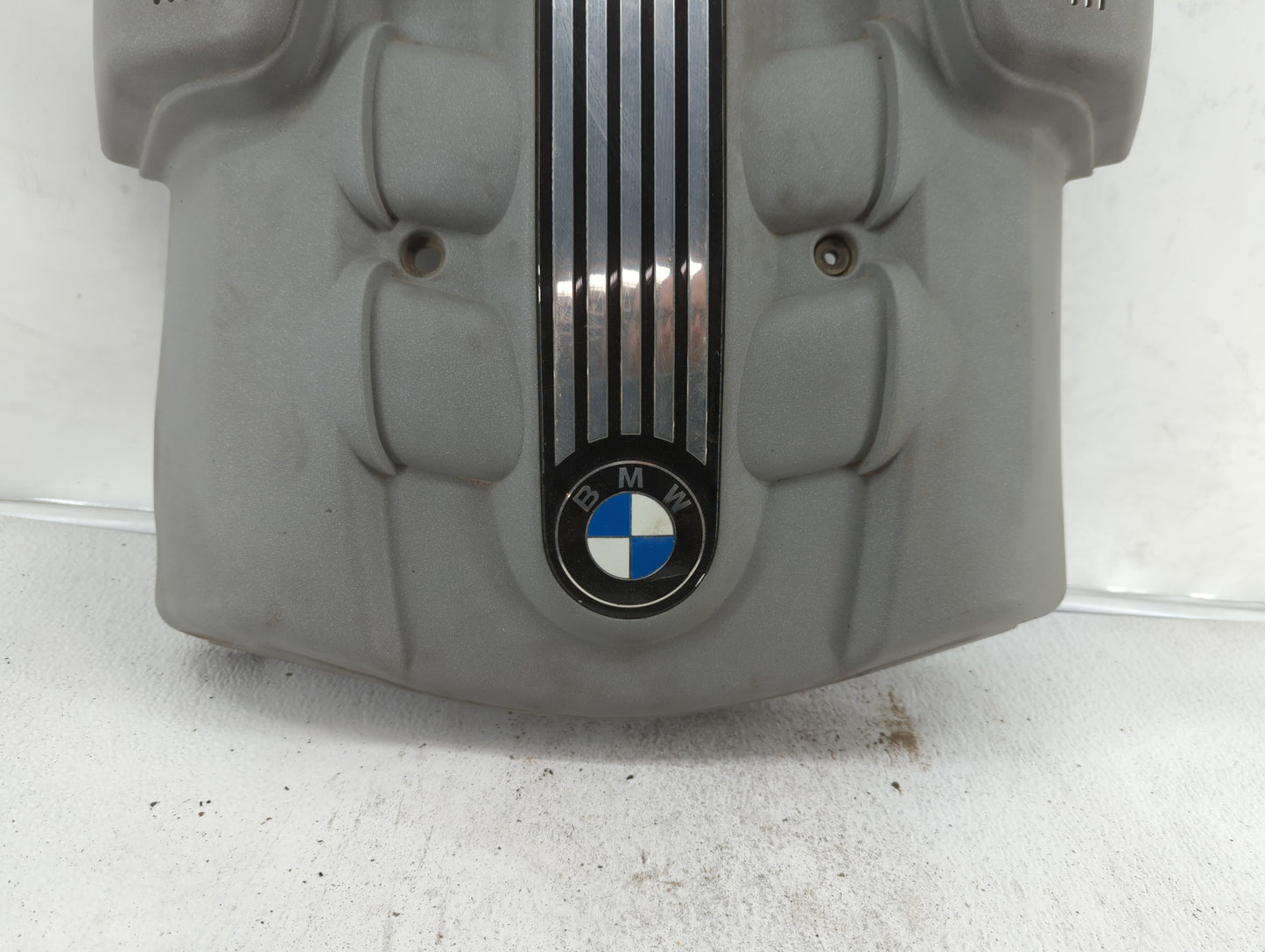 2002 Bmw 745i Engine Cover - Oemusedautoparts1.com