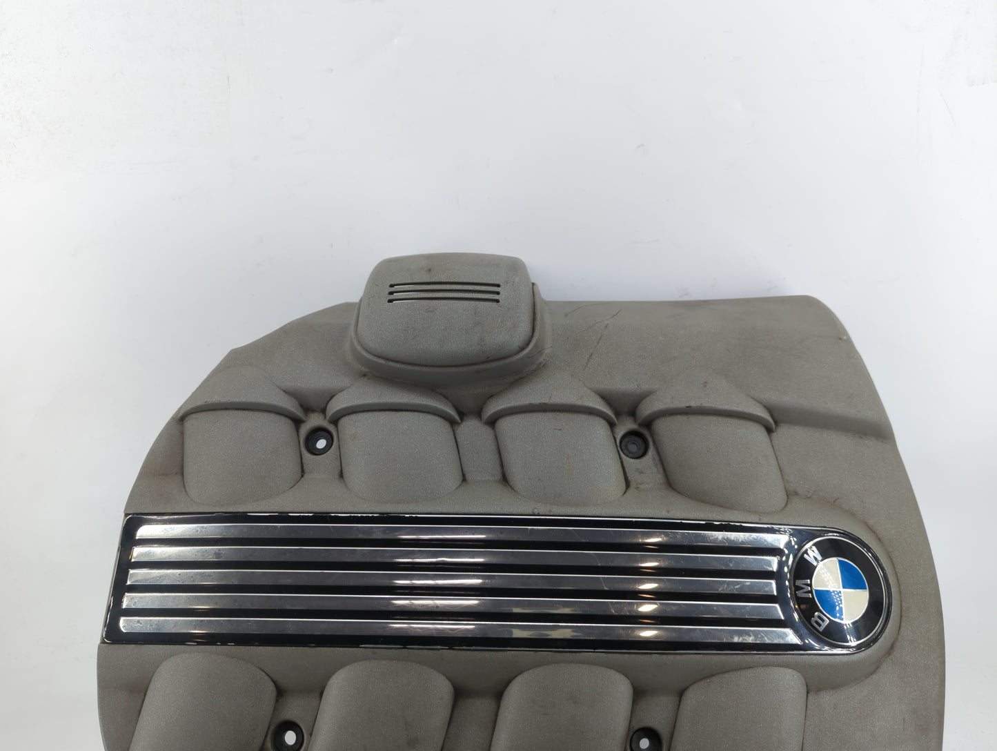 2002 Bmw 745i Engine Cover - Oemusedautoparts1.com