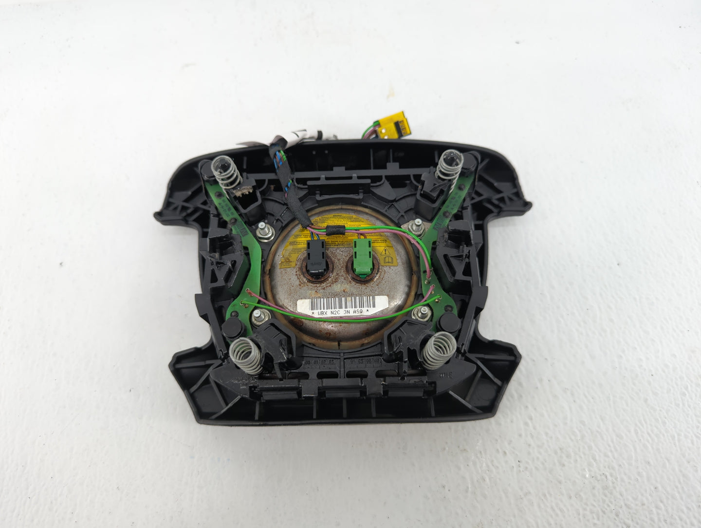 2002 Bmw 745i Air Bag Driver Left Steering Wheel Mounted Fits OEM Used Auto Parts - Oemusedautoparts1.com
