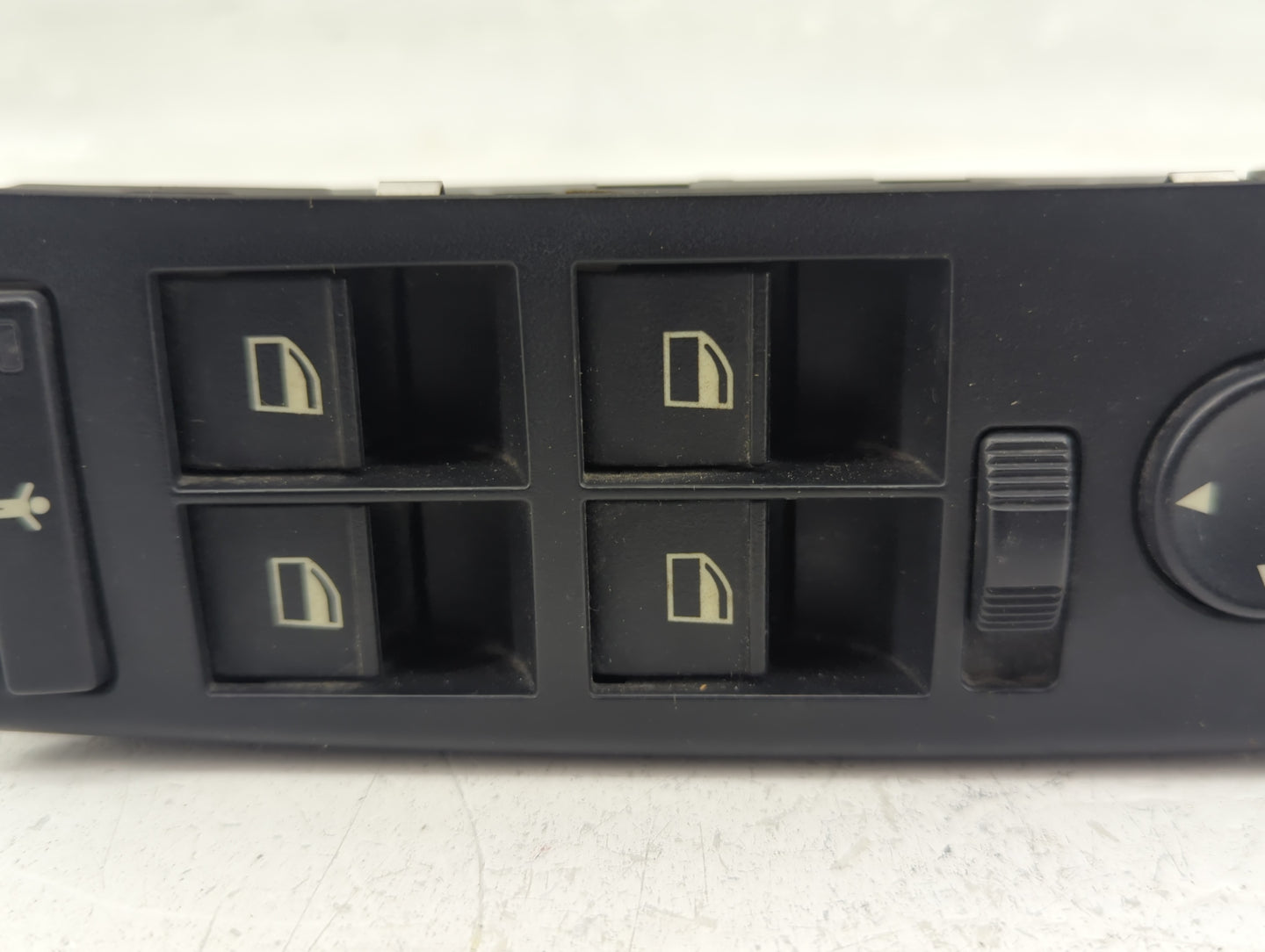 2000-2006 Bmw X5 Master Power Window Switch Replacement Driver Side Left P/N:6 907 499 Fits OEM Used Auto Parts - Oemusedaut
