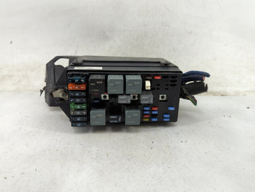 2000-2005 Buick Century Fusebox Fuse Box Panel Relay Module P/N:15404326 Fits Fits 2000 2001 2002 2003 2004 2005 OEM Used Auto Parts