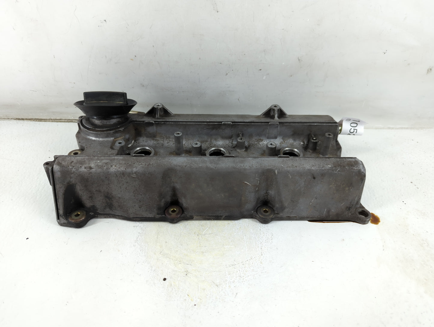2002 Buick Lesabre Driver Left Cylinder Head Valve Cover Fits OEM Used Auto Parts - Oemusedautoparts1.com