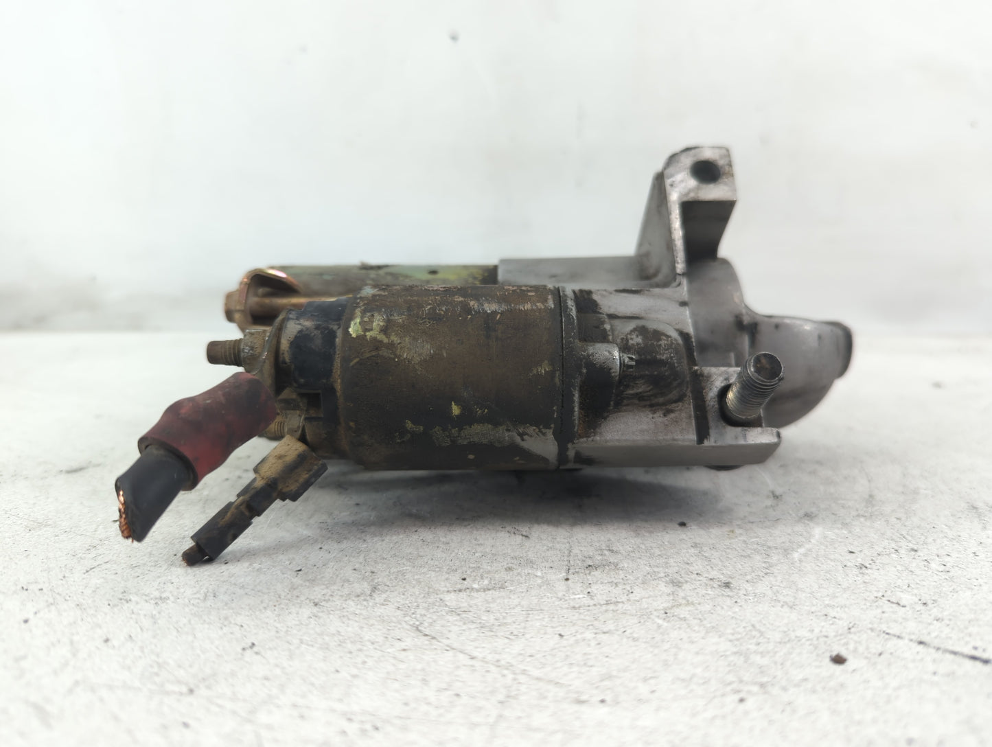 2002-2003 Buick Lesabre Car Starter Motor Solenoid OEM P/N:GM12593764 Fits Fits 2001 2002 2003 OEM Used Auto Parts - Oemused