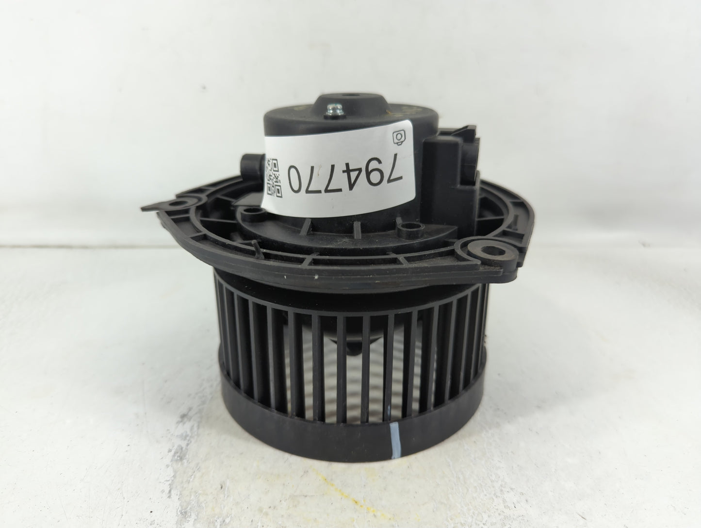 2002-2005 Buick Lesabre Heater AC Blower Motor P/N:PM9218 Fits Fits 2002 2003 2004 2005 OEM Used Auto Parts - Oemusedautopar
