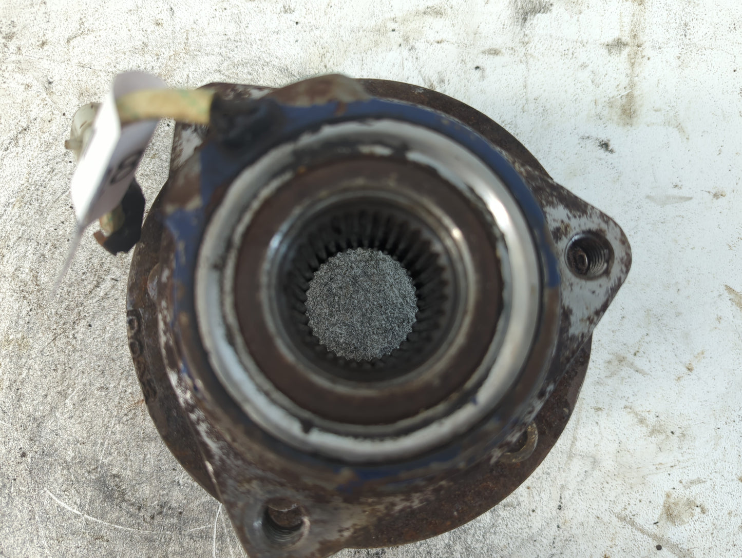 2001-2005 Buick Lesabre Driver Front Wheel Hub Oem 928191 - Oemusedautoparts1.com
