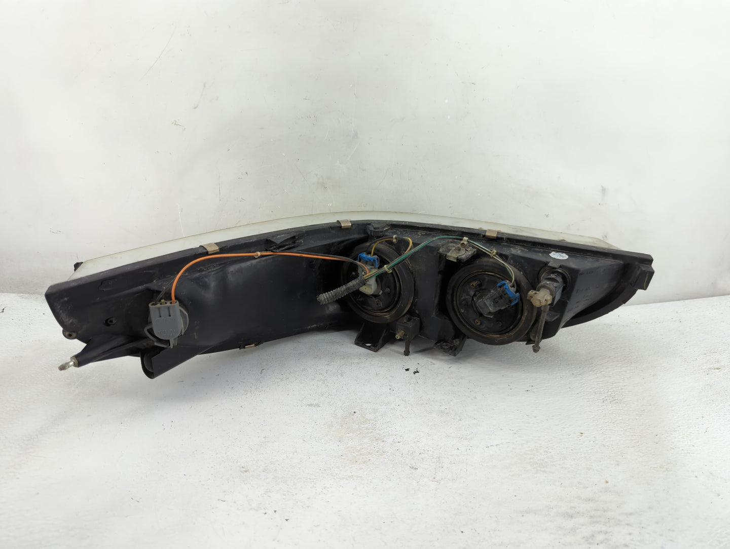 1997 Buick Park Avenue Passenger Right Oem Head Light Headlight Lamp - Oemusedautoparts1.com