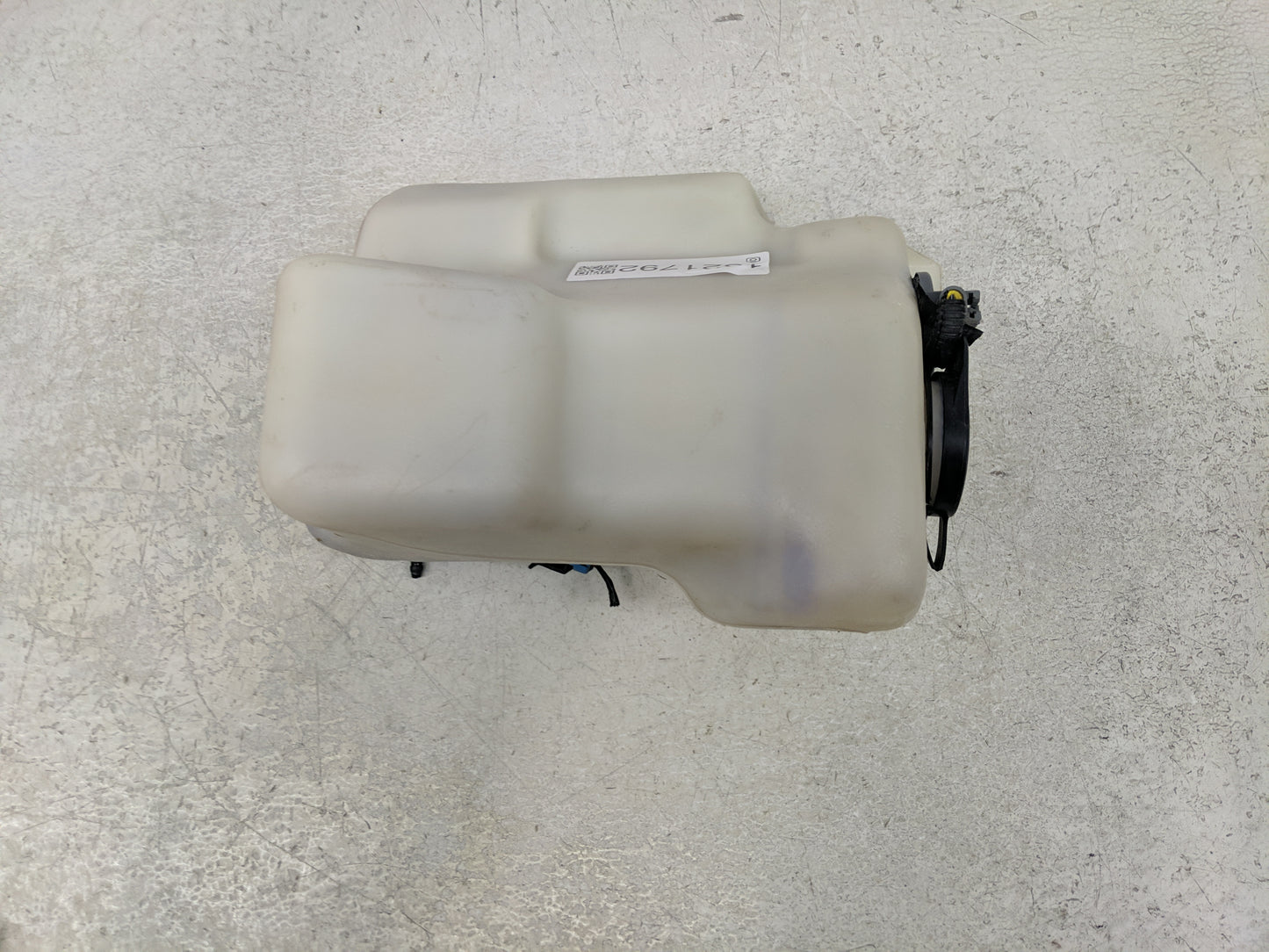 1997-2005 Buick Park Avenue Windshield Washer Fluid Reservoir Bottle Oem - Oemusedautoparts1.com