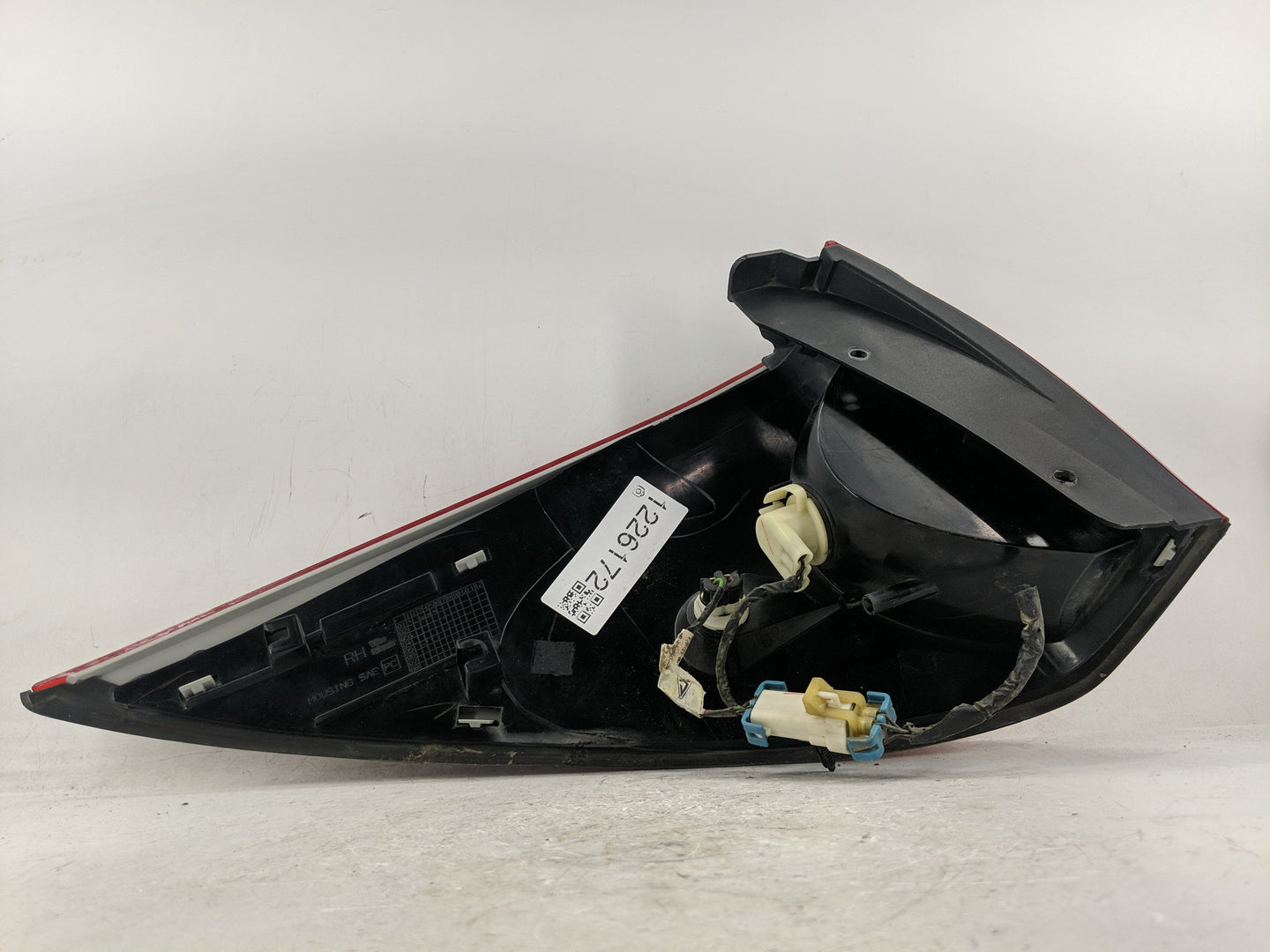 2002-2003 Buick Rendezvous Tail Light Assembly Passenger Right OEM Fits Fits 2002 2003 OEM Used Auto Parts - Oemusedautopart