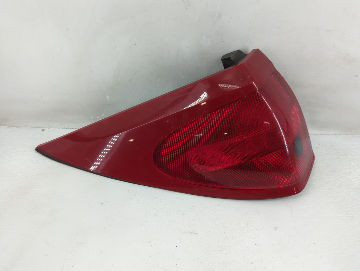 2002-2003 Buick Rendezvous Tail Light Assembly Driver Left OEM Fits Fits 2002 2003 OEM Used Auto Parts - Oemusedautoparts1.c