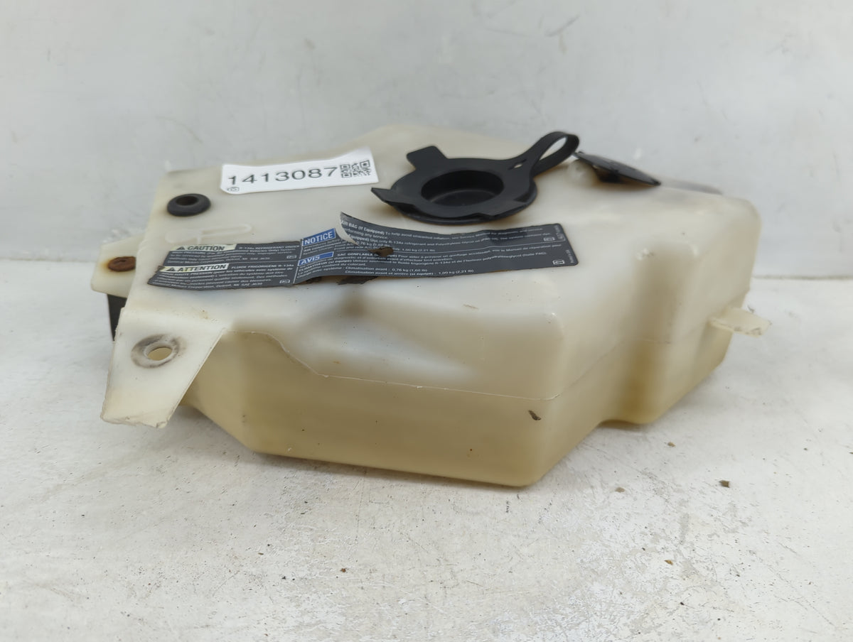 2002 Buick Rendezvous Radiator Coolant Overflow Expansion Tank Bottle 1413087 - Oemusedautoparts1.com