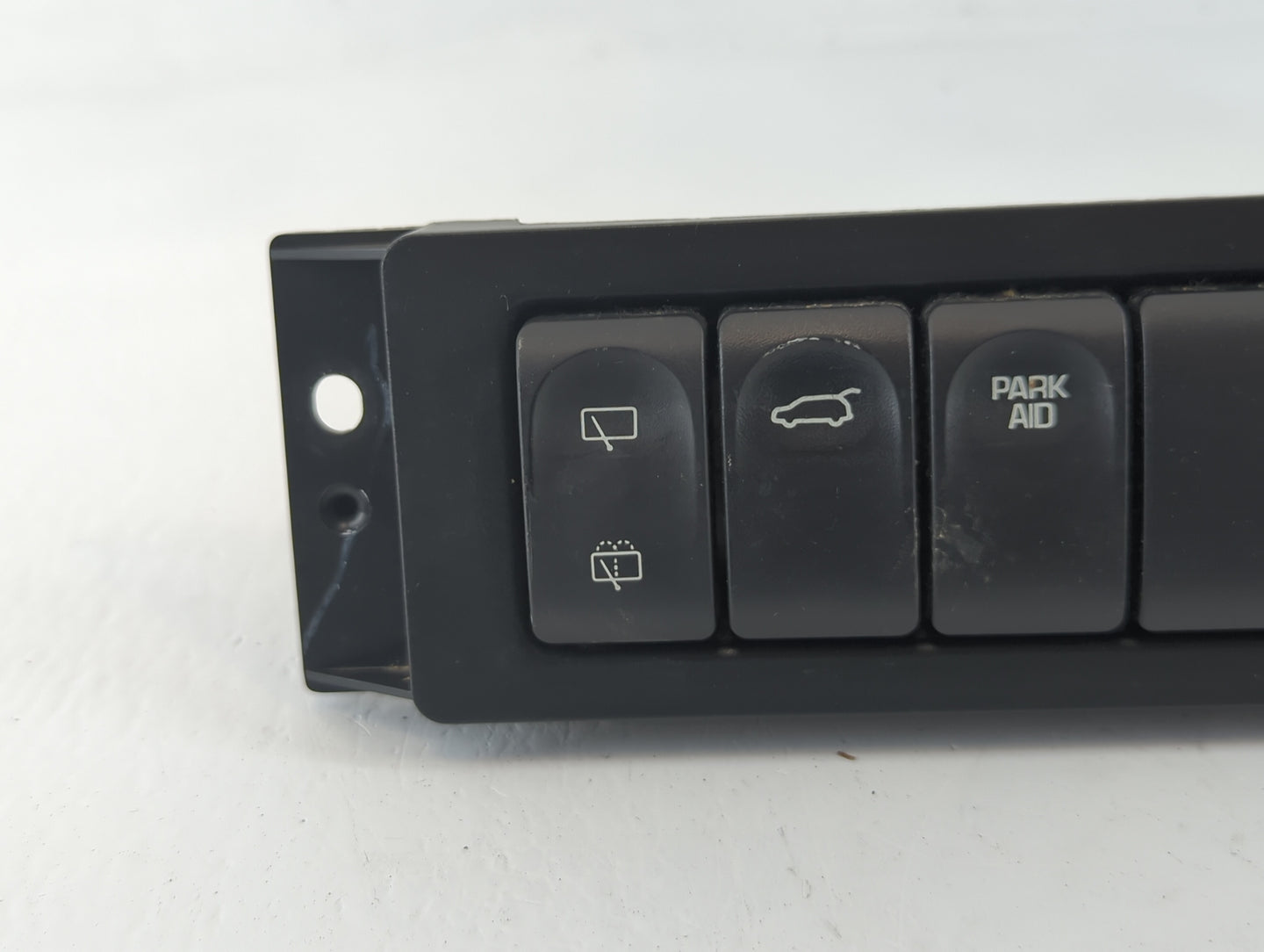 2002-2007 Buick Rendezvous Climate Control Module Temperature AC/Heater Replacement P/N:784077646 Fits OEM Used Auto Parts -